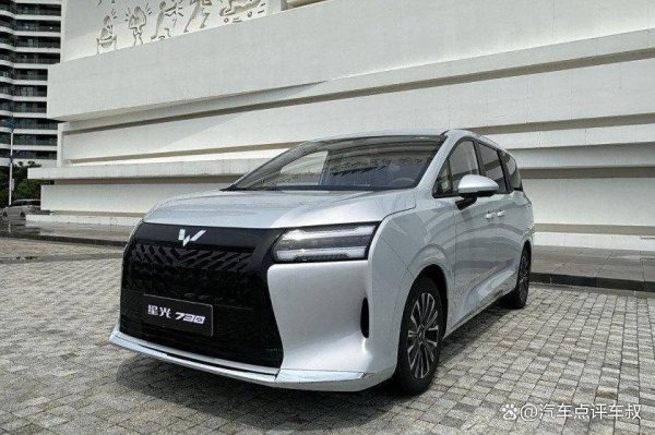红河配资 宜家宜商，不容错过的刚需7座车，五菱星光730解析